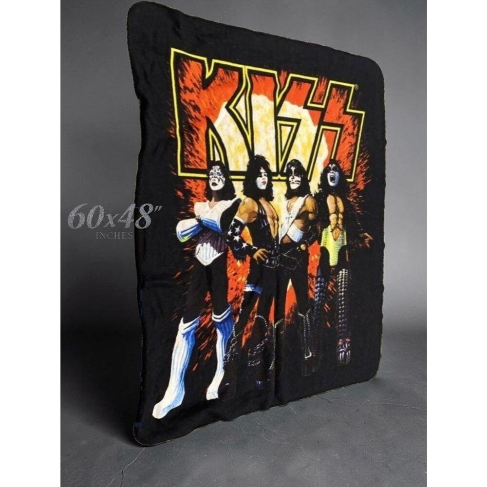 Kiss Graphic Fleece Blanket - 2009 Throw